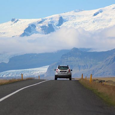 ¿Qué hay que tener en cuenta antes de alquilar un coche?