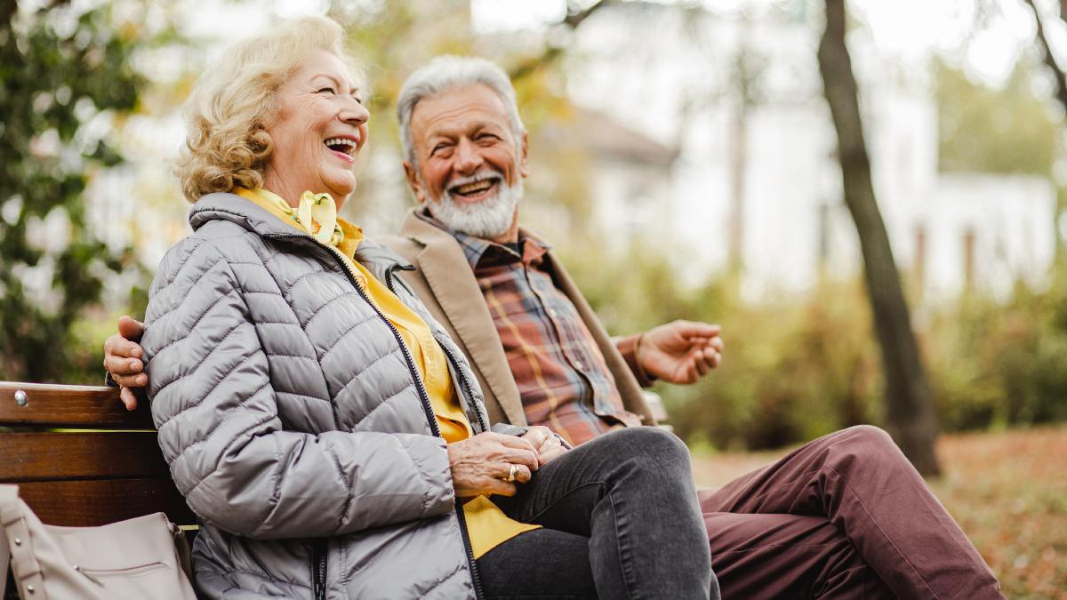 ¿Qué coberturas tienen los seguros de salud para personas mayores?