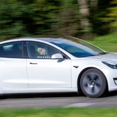 Los 10 coches eléctricos más vendidos de noviembre de 2023