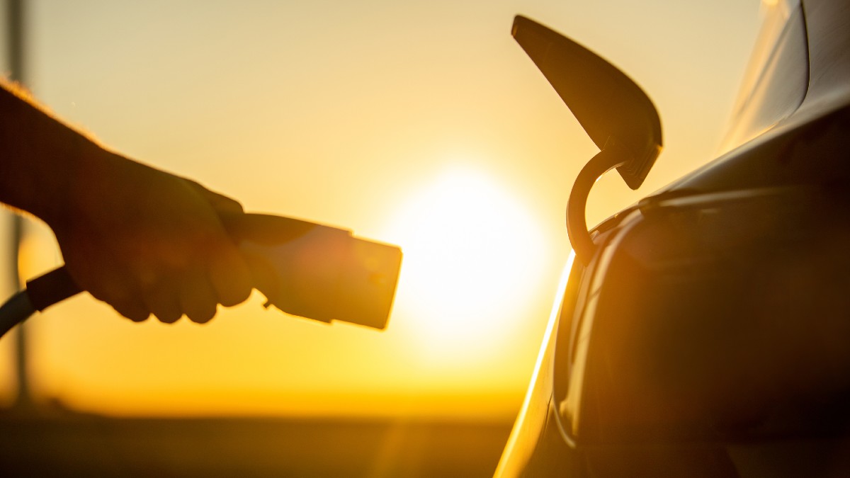 Paneles solares en los coches: ¿cómo funcionan?