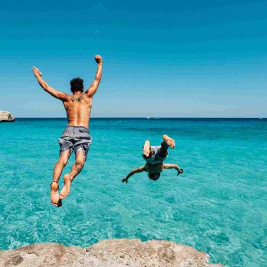Veranear en la costa española cuesta un 8% más este 2025