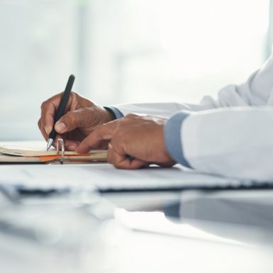 ¿Cómo solicitar el historial médico?