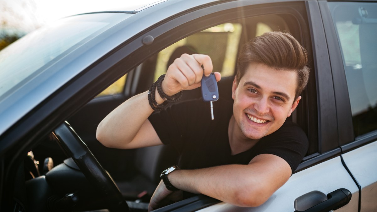 los españoles retrasan la compra de vehiculo