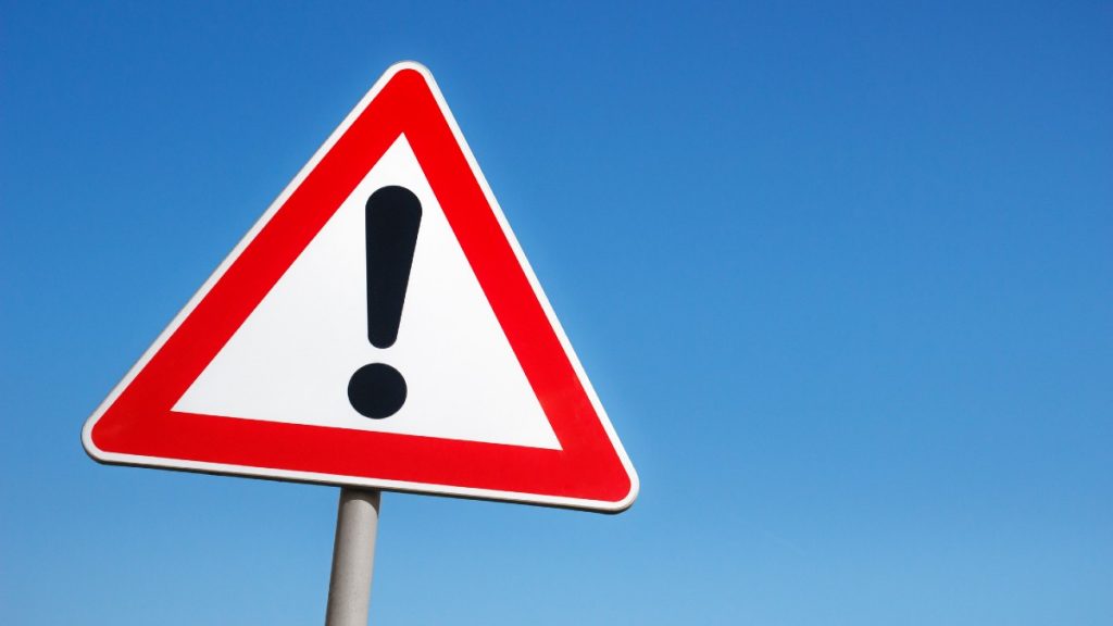 La DGT pone a prueba nuevas marcas viales para evitar el exceso de velocidad