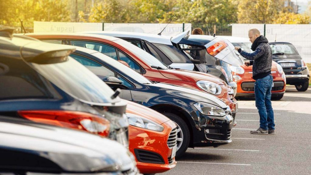 El precio de los coches de segunda roza los 18.000 euros, un 20% más que hace solo un año