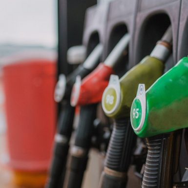 ¿Por qué la gasolina es más barata en determinadas provincias?