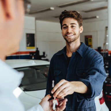 Revisión gratuita del coche en invierno: ¿qué aseguradoras la ofrecen?