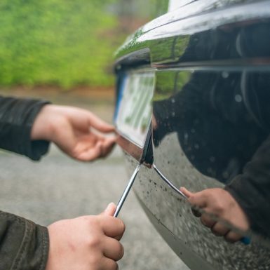 ¿Qué hacer si te roban la matrícula del coche?