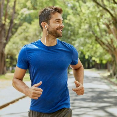 Seguro deportivo: ¿qué incluye tu póliza de salud?