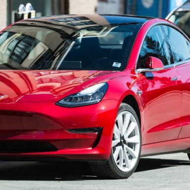 El Tesla más barato hasta la fecha costará 25.000 euros y se fabricará en Europa